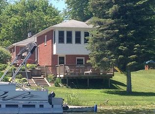 3529 Lakeview Dr, Ortonville, MI