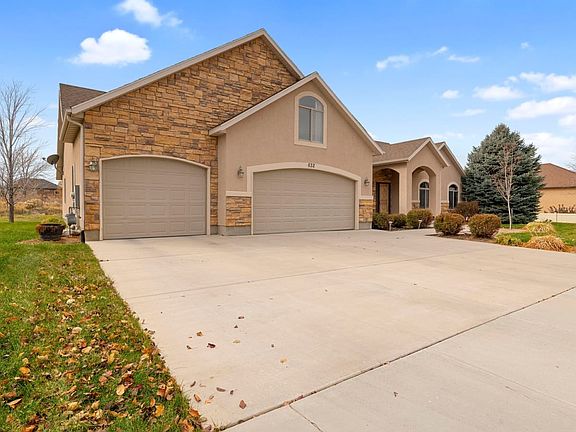 5th image of 632 S Spanish Fields Dr