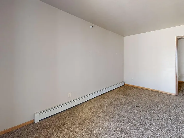 Roosevelt West Apartments — Photo 16