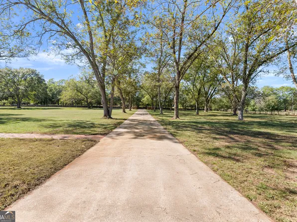 1972 Rest Haven Rd, Yatesville, GA 31097