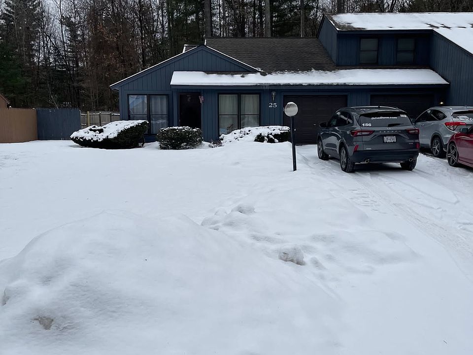 1st image of 25 Elizabeth Ln #25