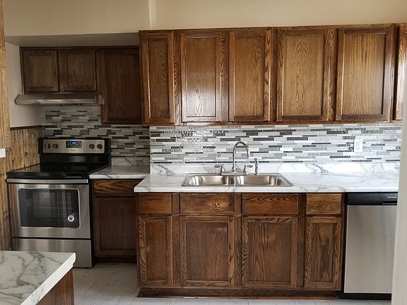 2nd image of 209 N Suffolk St APT 3