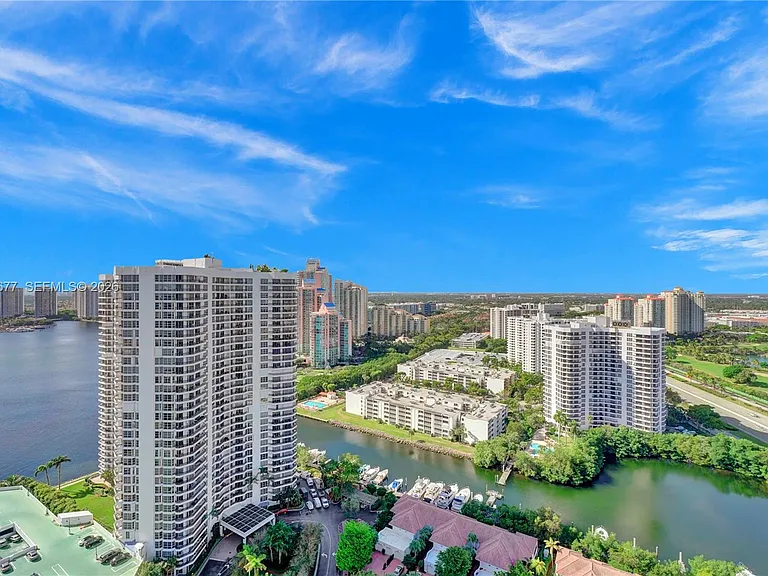 3500 Mystic Pointe Dr #3302 — Photo 30