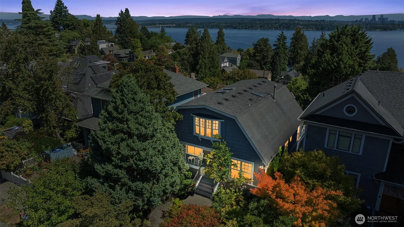 1612 37th Avenue photo 1