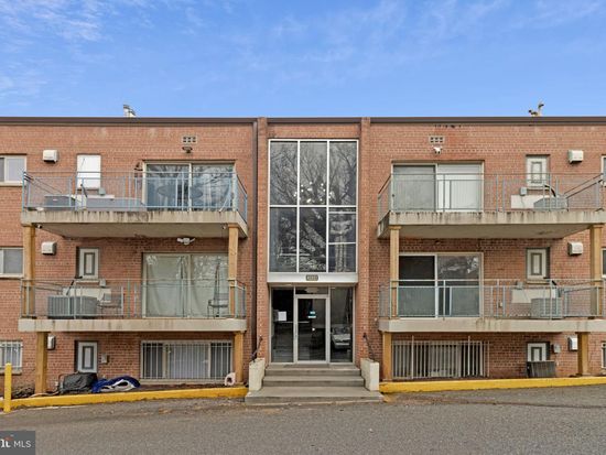 2608 Wade Rd SE APT 202, Washington, DC 20020