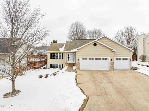 3281 Edmonton Drive, Sun Prairie, WI 53590