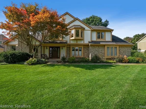 5375 Inverrary Ln, Commerce Township, MI 48382