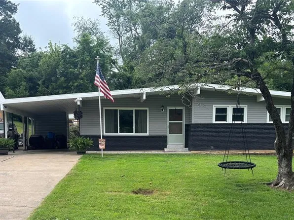 1131 Corinne St, Jackson, MO 63755