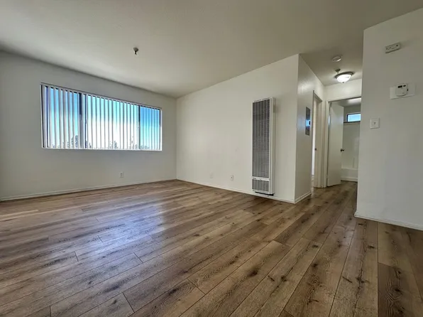 4022 W 141st St APT 5, Hawthorne, CA 90250