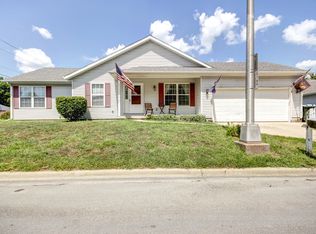 2302 E Main St, Urbana, IL 61802