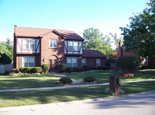 10202 Timberwood Cir, Louisville, KY 40223