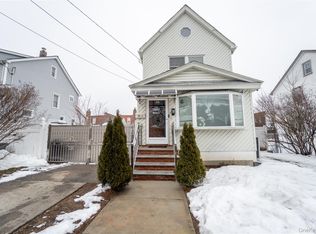 95-11 238th Street, Floral Park, NY