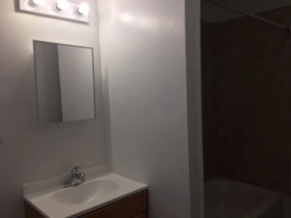 654 W College Ave #3