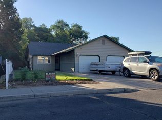 1340 SW 16th St, Redmond, OR 97756