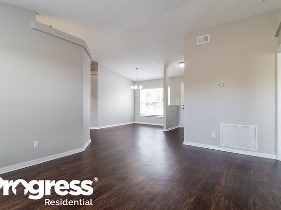 4th image of 13433 Silver Leaf Cir