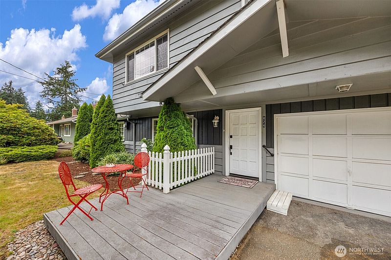 2nd image of 824 NE 194th Street