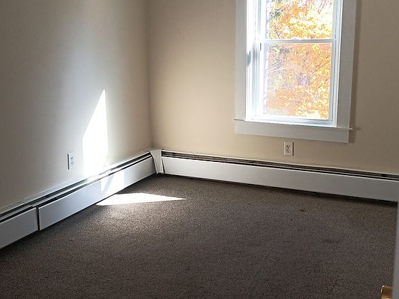 5th image of 85 Pine St #11282044