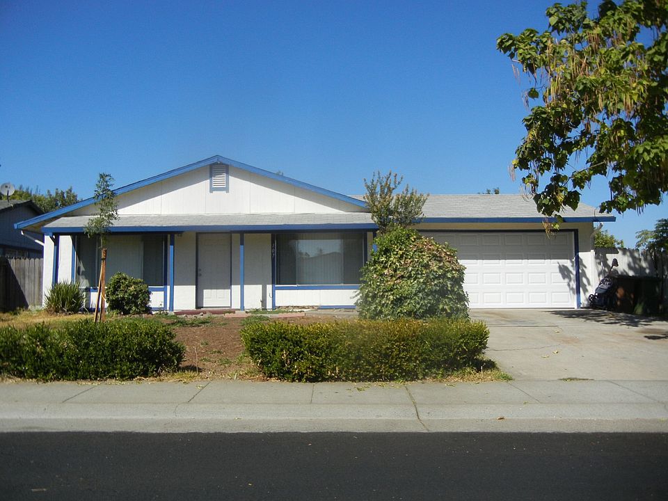 1st image of 107 Wildflower Dr