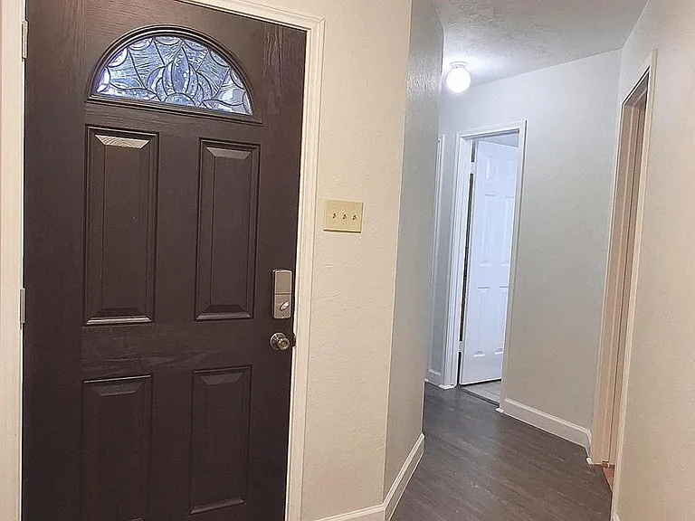 11066 Landsbury Ct — Photo 15
