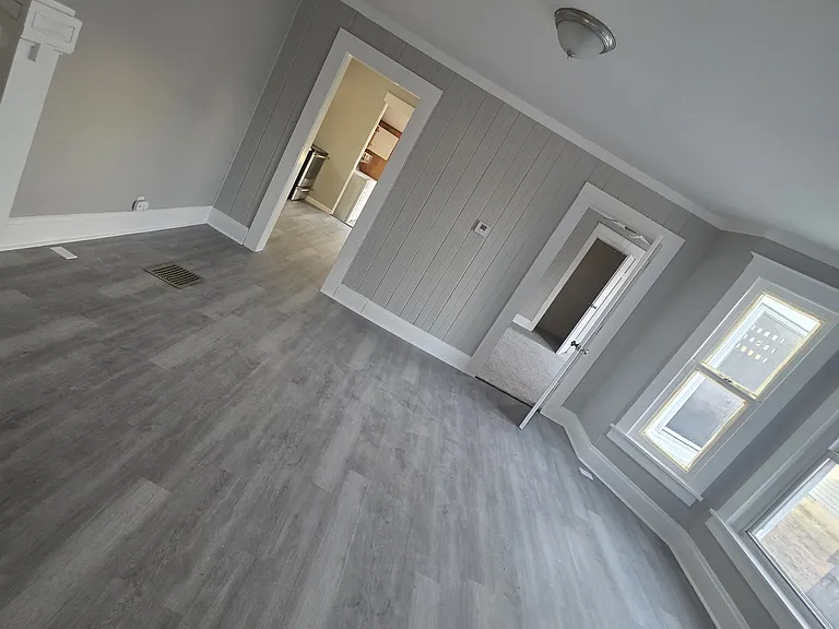 822 Leesburg Ave — Photo 13