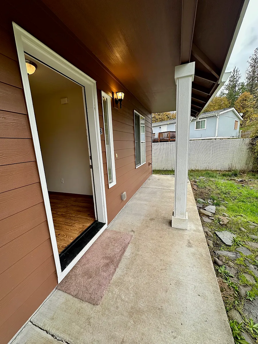 Building Photo - 297 Sowell Dr #B