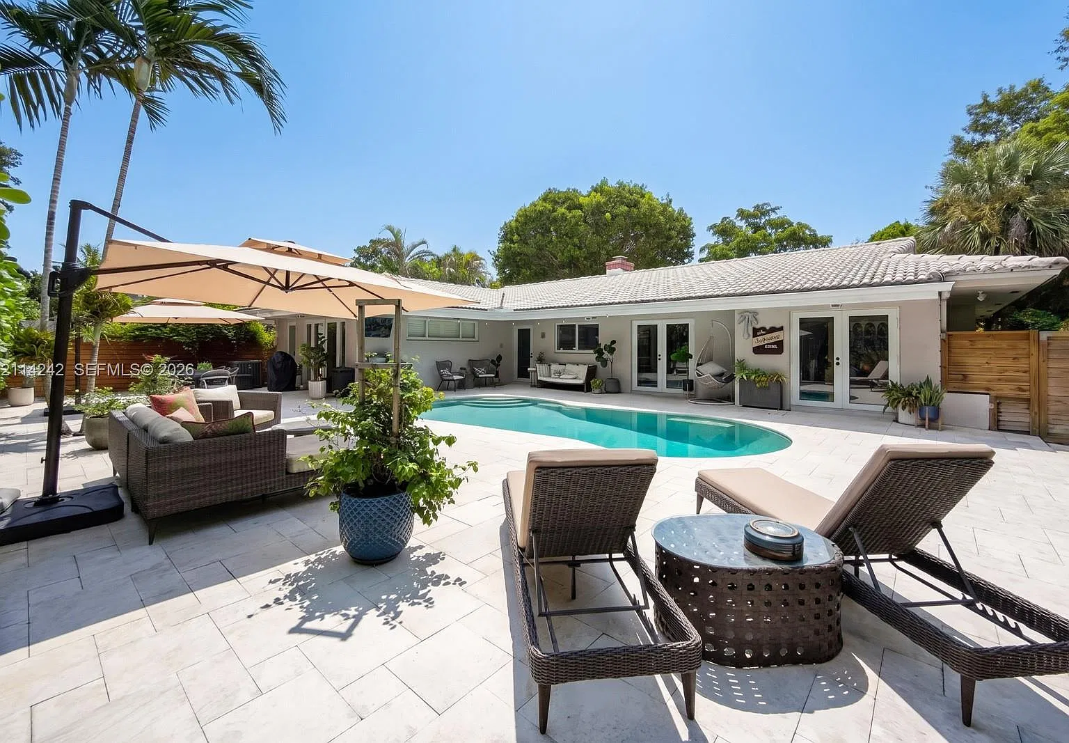 Miami Lakes Sec One — Photo 1