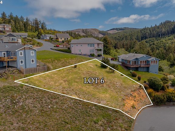4th image of NE Tl6100 Creekside Ct