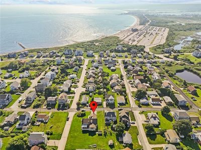 100 Chestnut Ave, Narragansett, RI, 02882