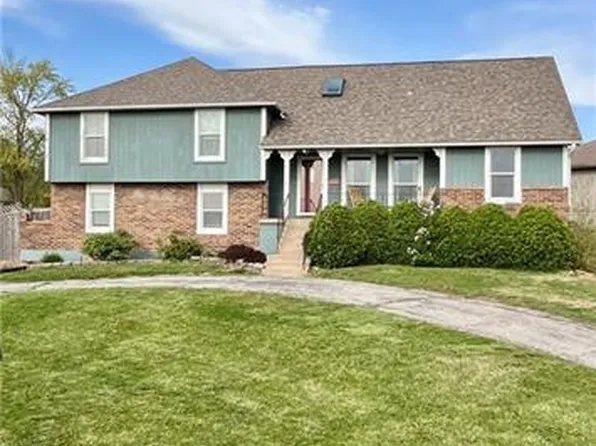 524 Oxford Ct, Belton, MO 64012