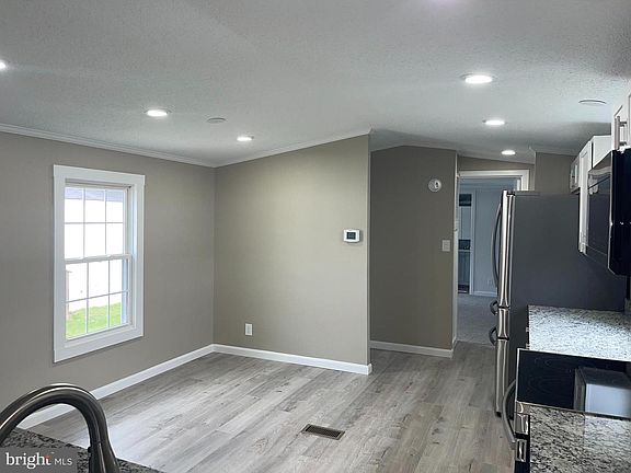 4th image of 7507 Biscayne Bay Blvd