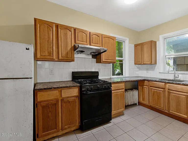 345 Myrtle Ave #2 — Photo 30