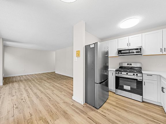 5th image of 333 Pearl St APT 7G