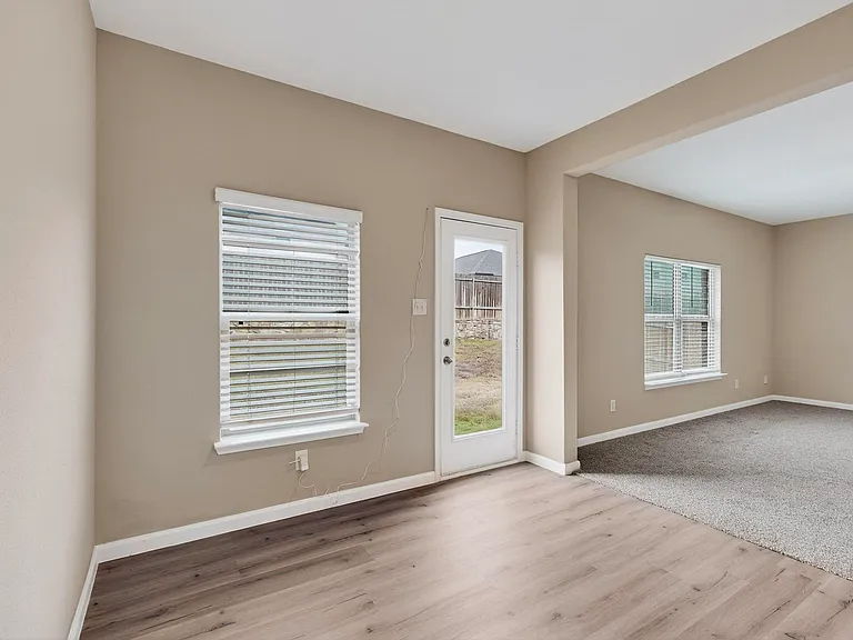 272 Moonstone Way — Photo 31