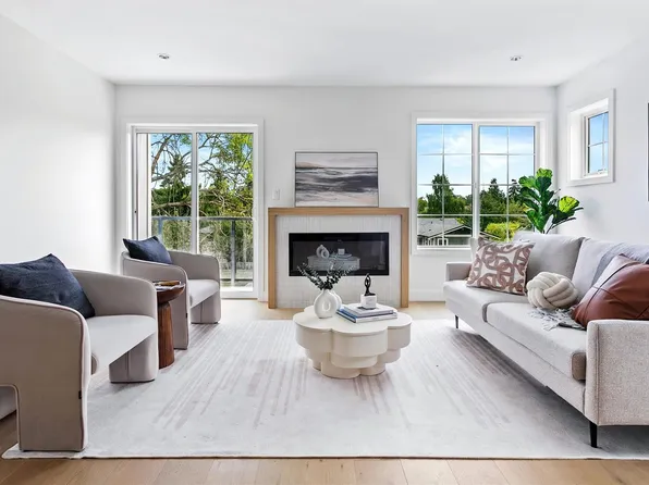 3907 Cedar Hill Rd #U10, Saanich, BC V8P 3Z8