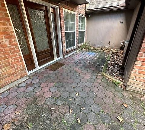 4th image of 6 Carriage Ln