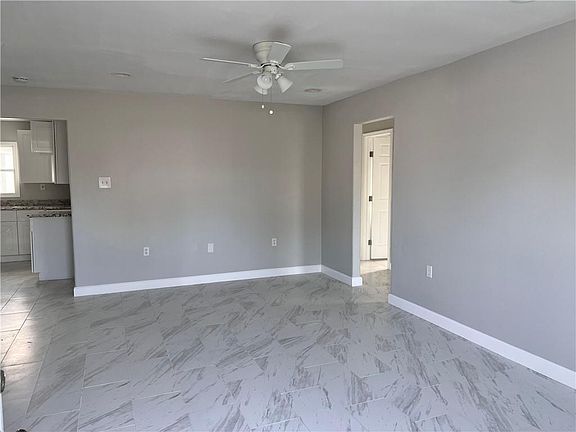 3rd image of 6200 Dorothea St