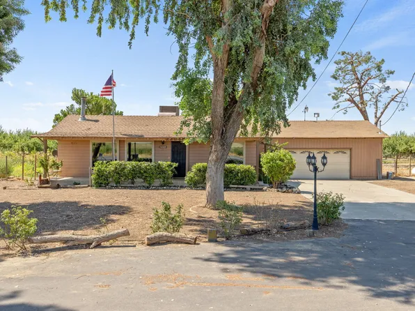 16565 Lacey Boulevard, Lemoore, CA 93245