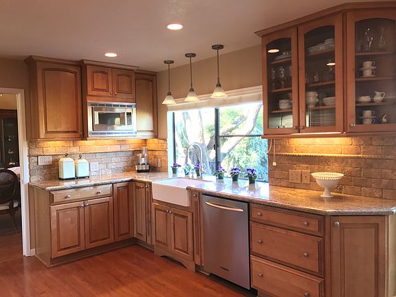 4th image of 705 Count Fleet Ct