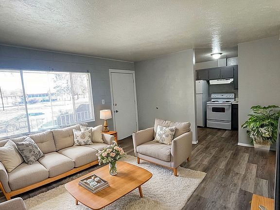 2nd image of 3126 N Hancock Ave Unit 9