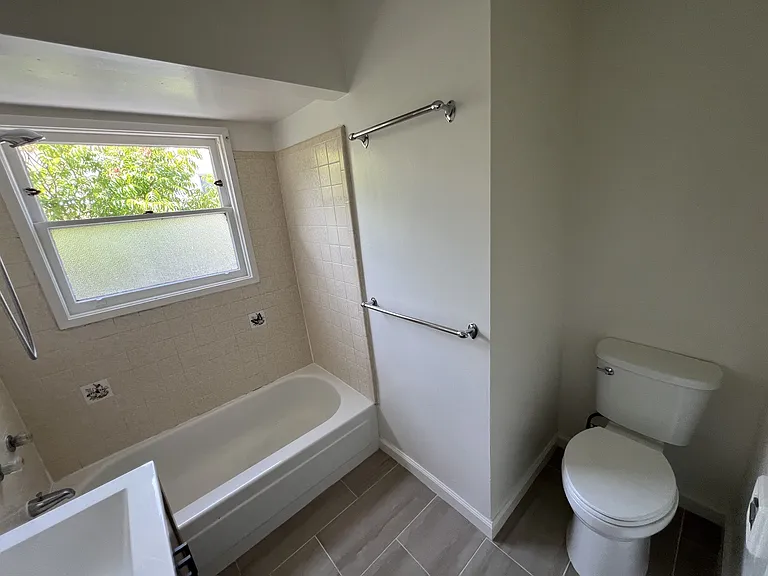 926 Richmond St — Photo 16
