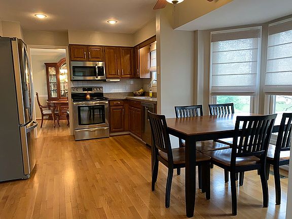 5th image of 5454 Deerlake Ct