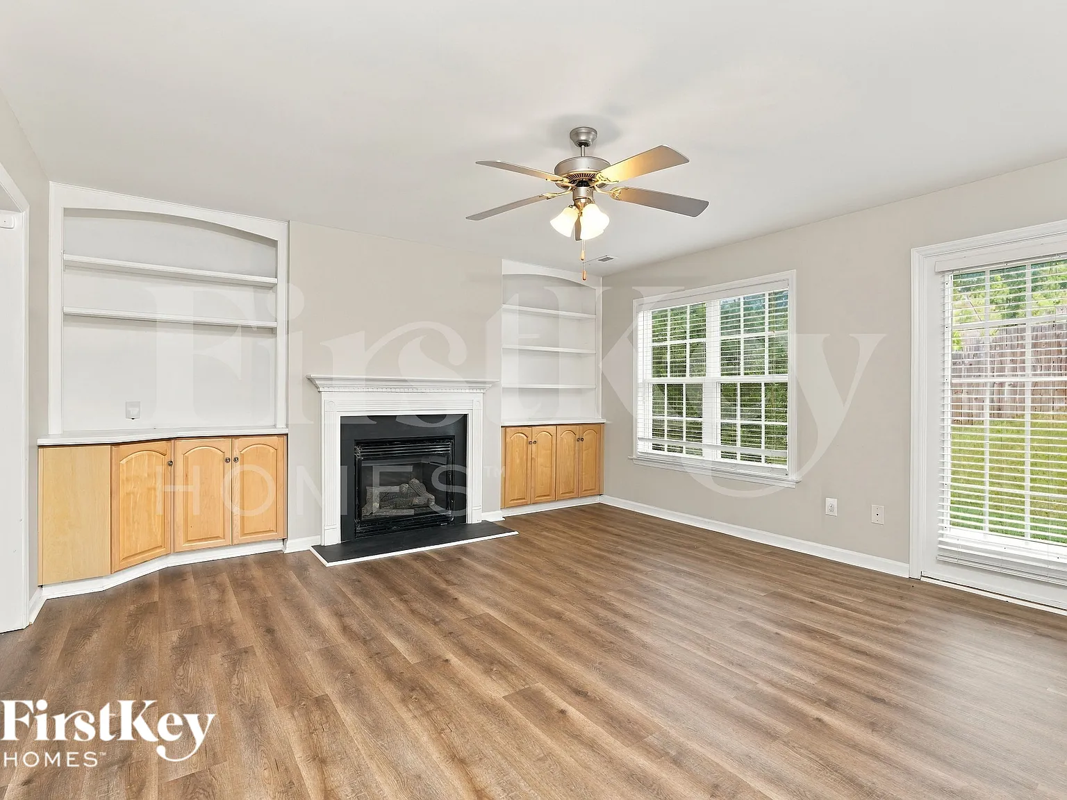 3 bed, 2.5 bath, 1469 sqft, $1,910 — Photo 4