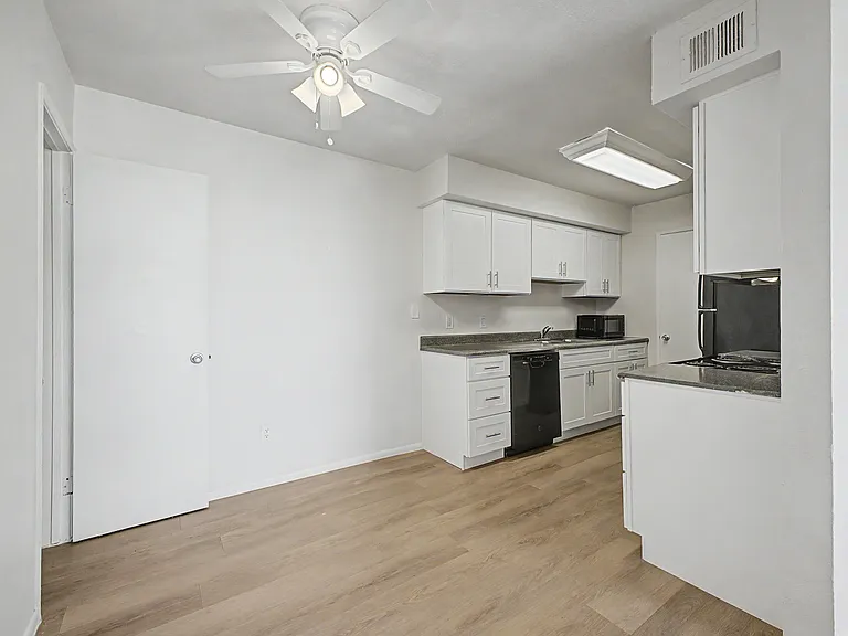 420 N 64th St #113 — Photo 9