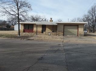 1624 N B St, Wellington, KS 67152