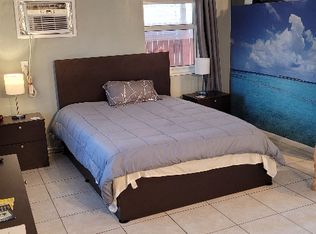 129 SE 2nd Ter, Hallandale Beach, FL 33009