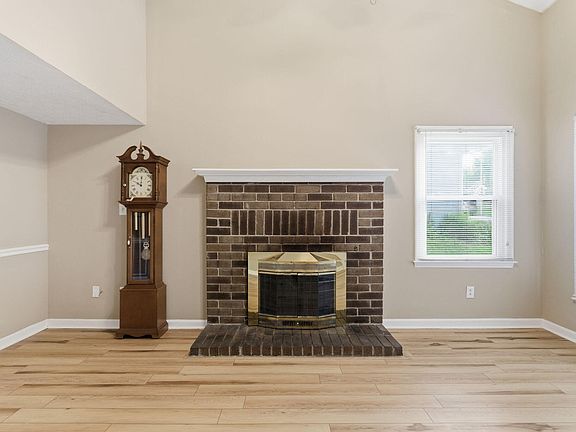 3rd image of 308 Squires Rd