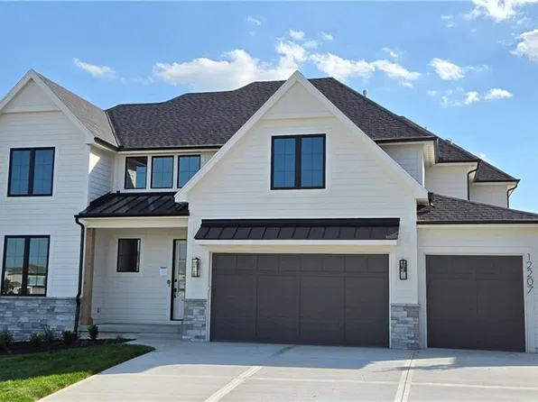 12207 W 184th Ter, Overland Park, KS 66013