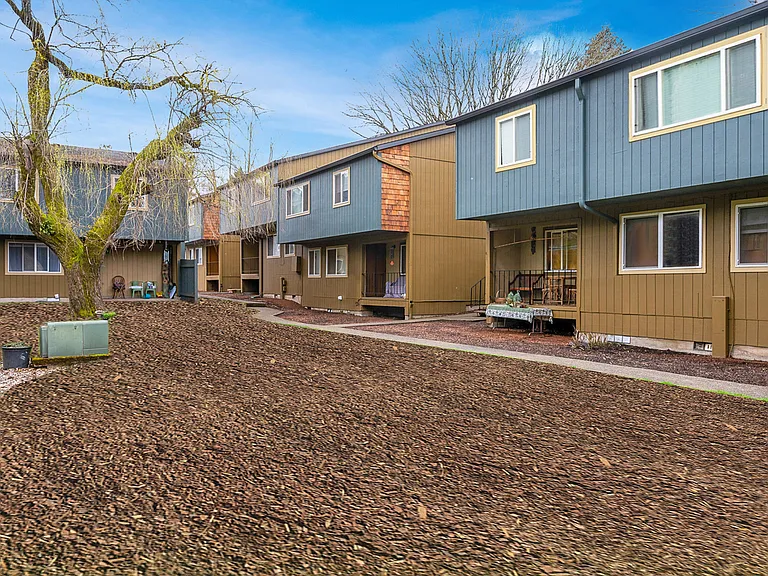 Shady Glen Apartments — Photo 4