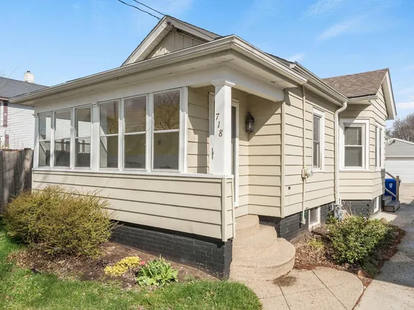 718 44th STREET, Kenosha, WI 53140