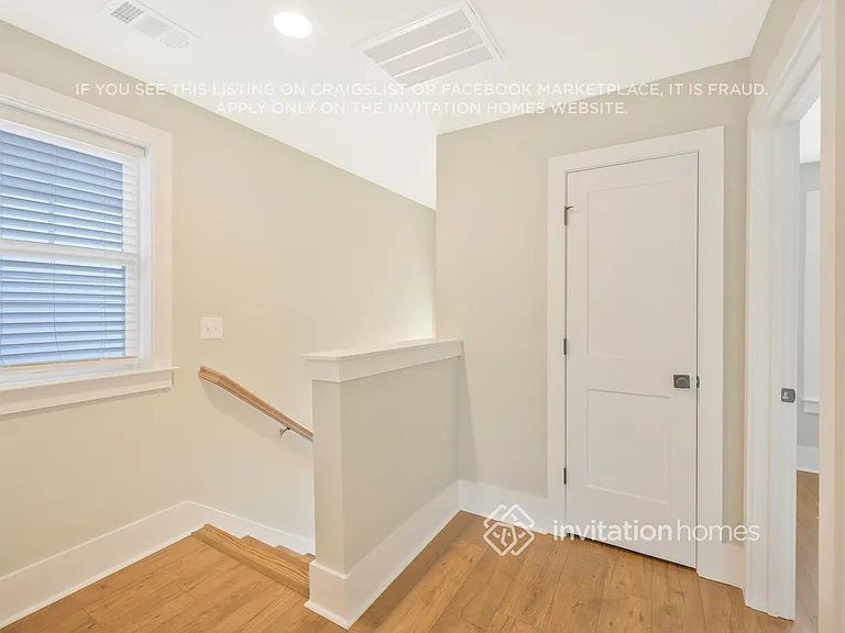 647 Vernon Ave #401 — Photo 14